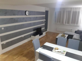 Vlyche apartment FREE PARKING